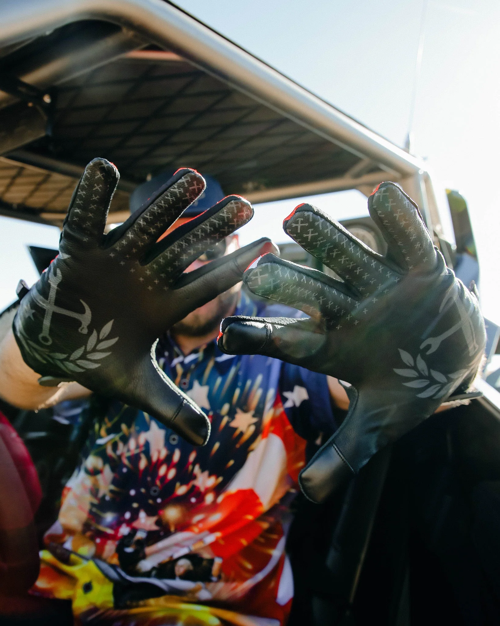 Banner Moto Gloves - Red