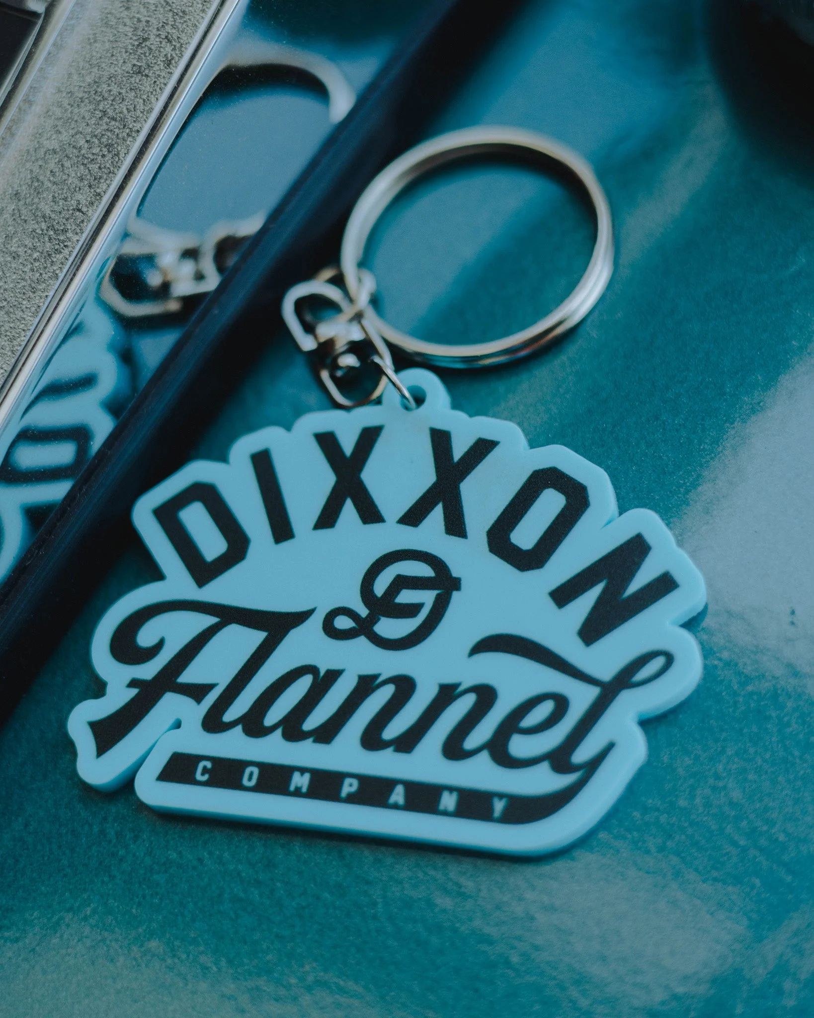 Pastime Keychain - Tiffany & Black