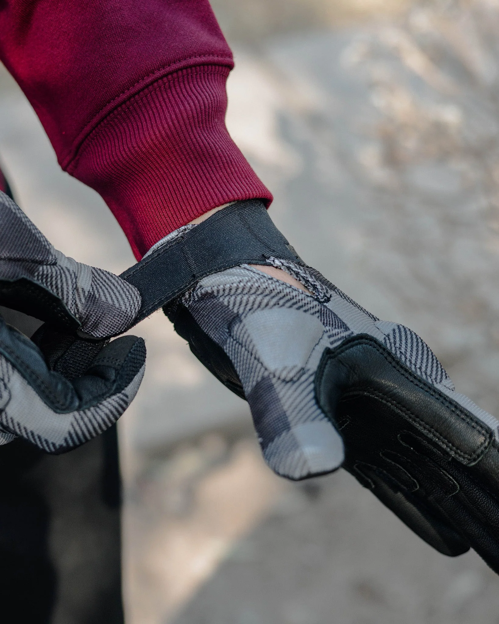 Holeshot Moto Gloves - Murked 3 Holeshot Moto Gloves - Murked