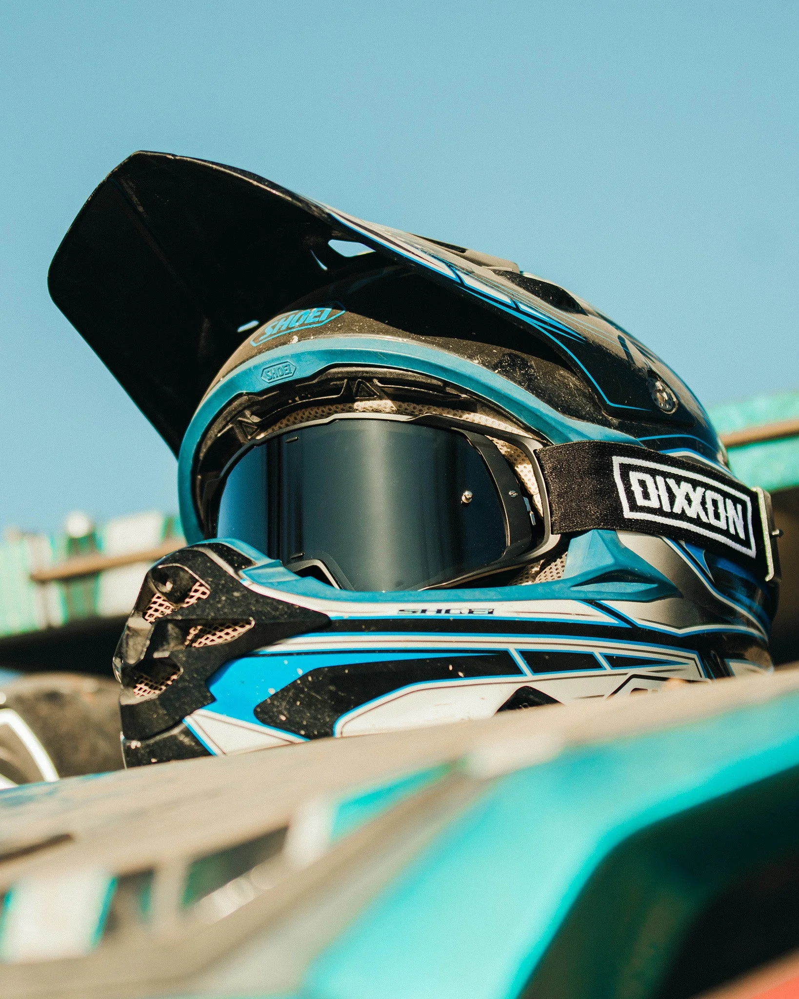 Contender MX Goggles - Black & White / Gray Lens 7 Contender MX Goggles - Black & White / Gray Lens