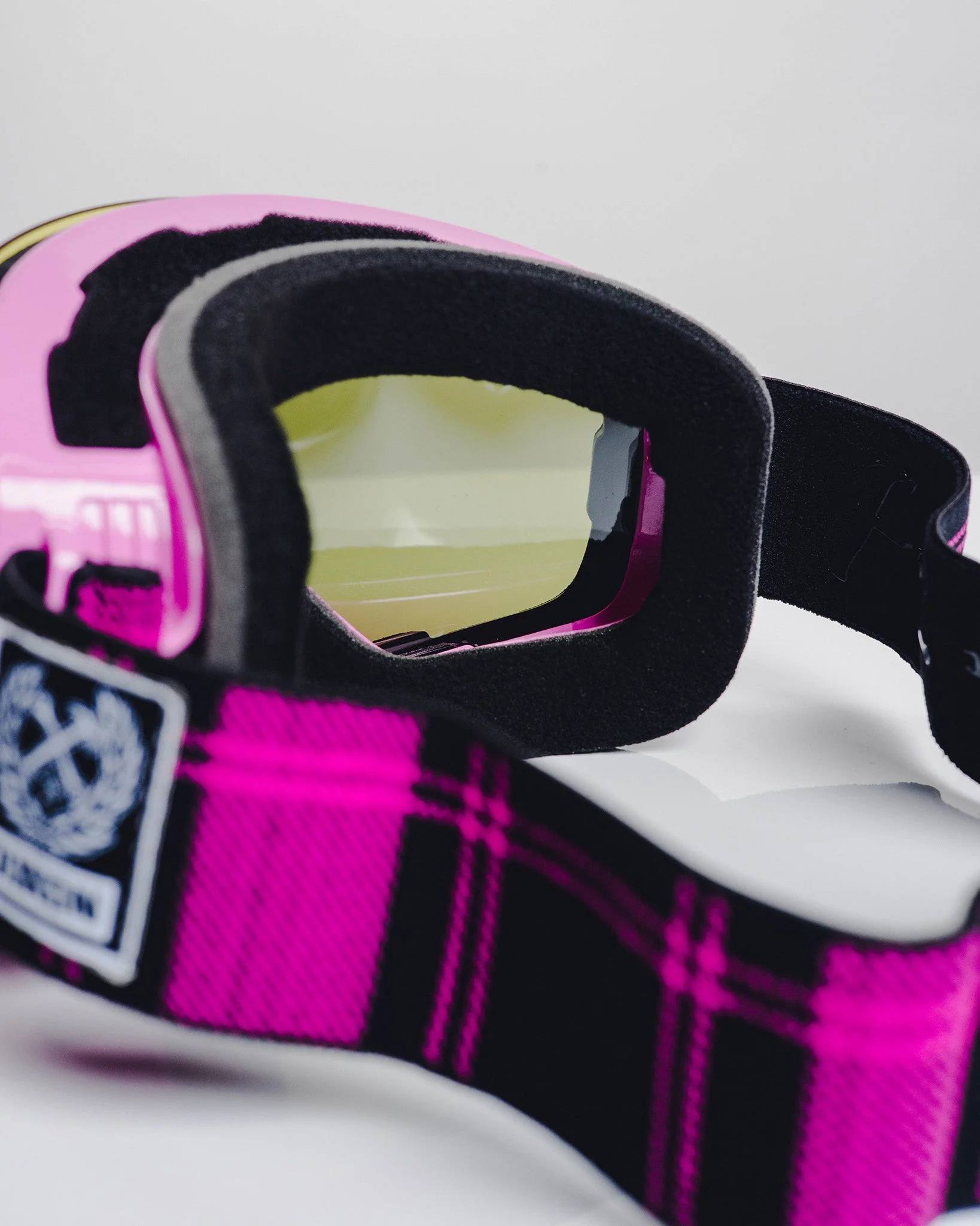 Outlander Magnetic SXS Goggles - Black & Pink 3 Outlander Magnetic SXS Goggles - Black & Pink