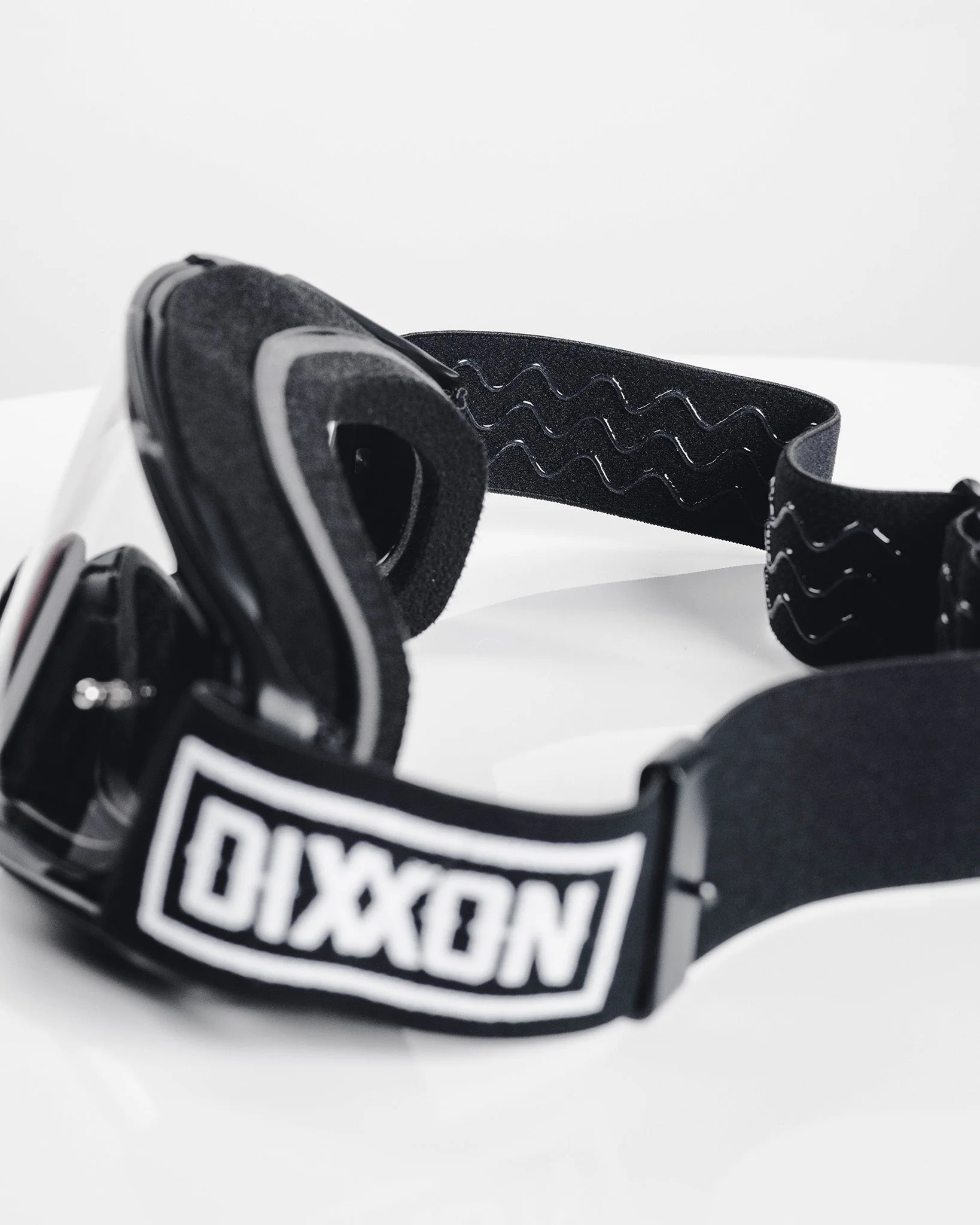 Contender MX Goggles - Black & White / Clear Lens 4 Contender MX Goggles - Black & White / Clear Lens