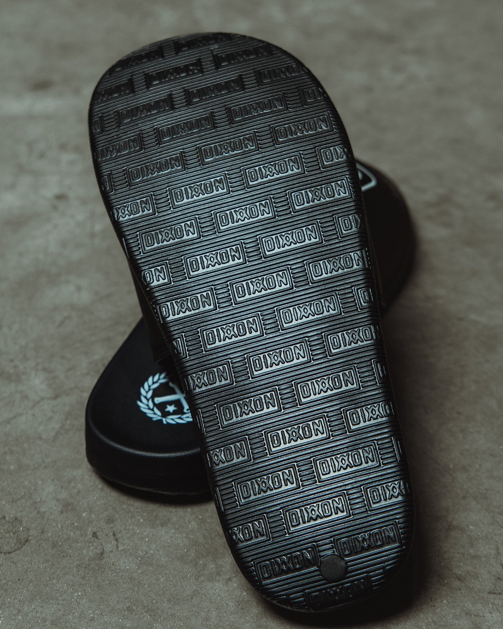 Barbed Slides - White & Black 3 Barbed Slides - White & Black