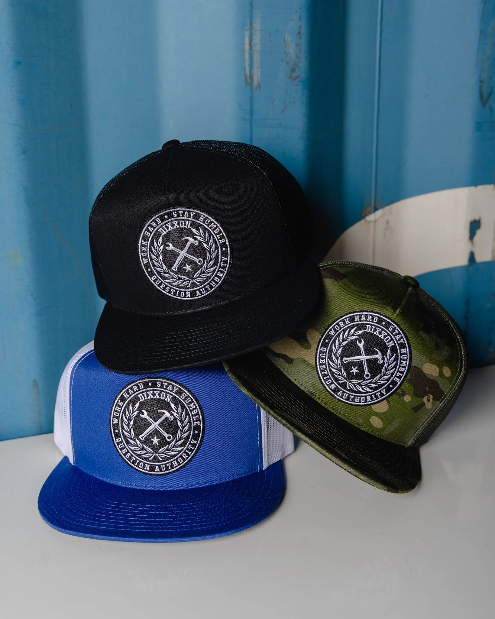 Crested Flat Bill Trucker Snapback - Black & White