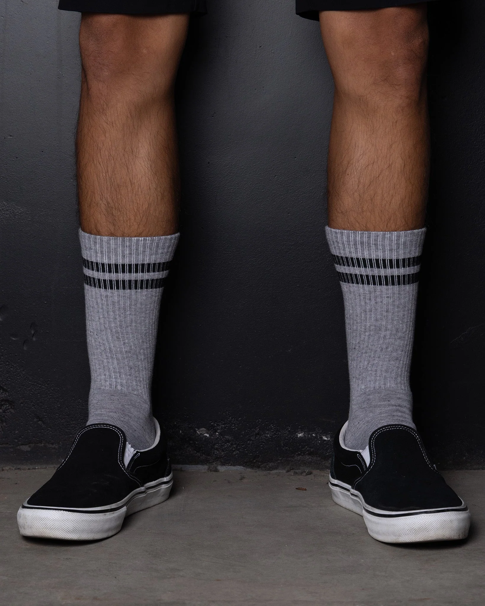 2pk Premium Crew Socks - Black & Gray 3 2pk Premium Crew Socks - Black & Gray